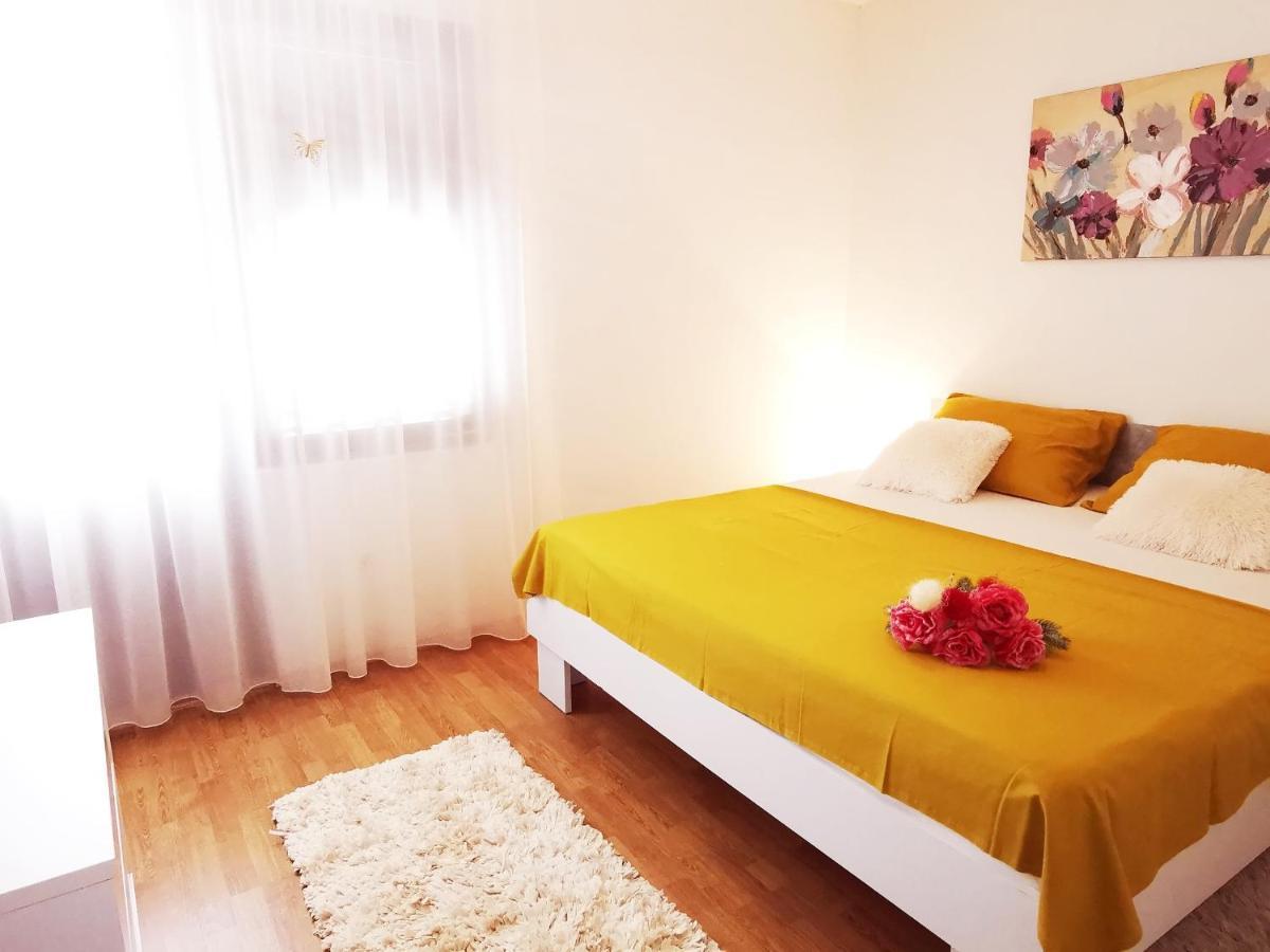 Ivan Apartment *